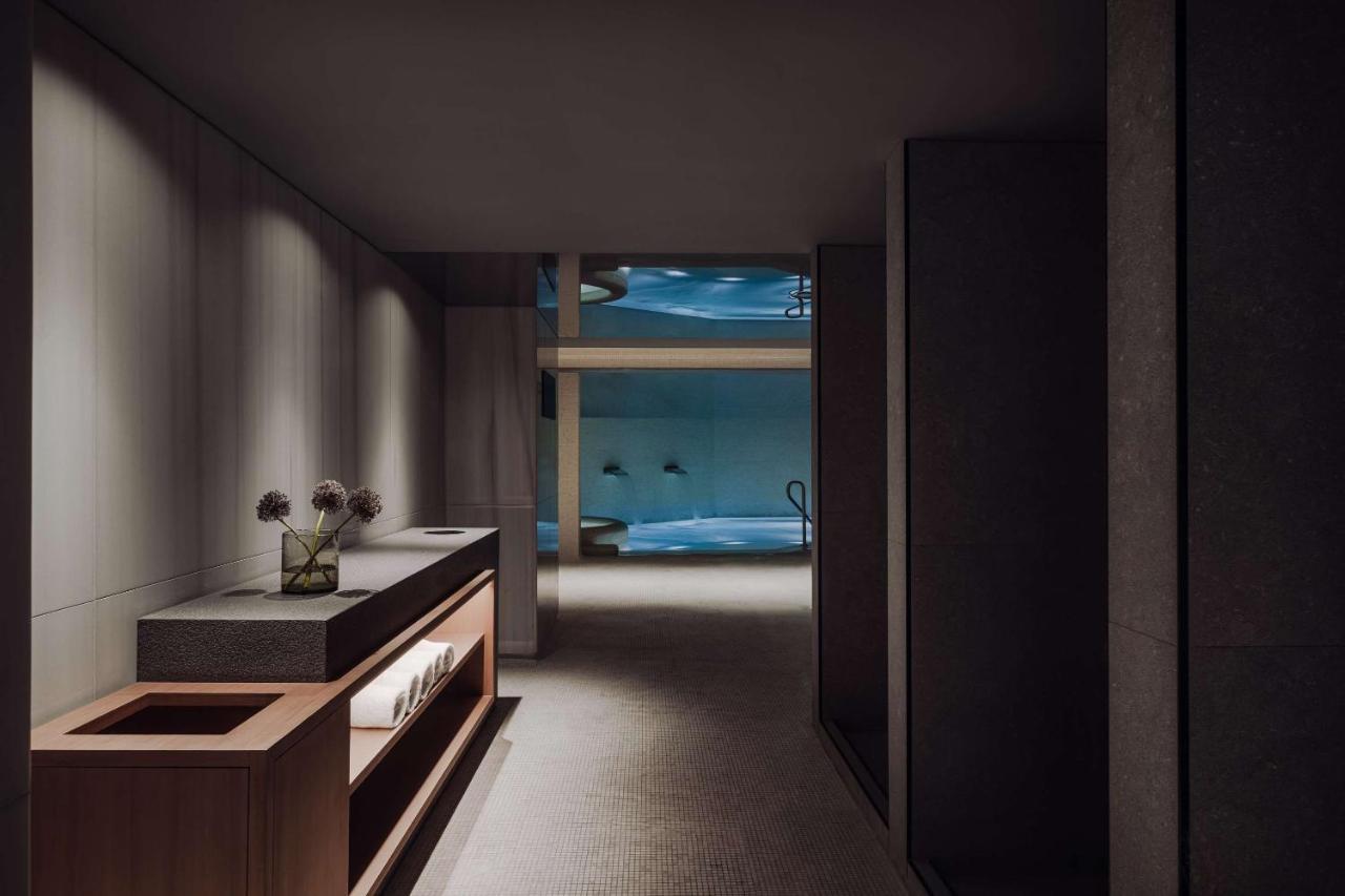 Nobu Hotel Барселона Екстериор снимка Interior of the spa